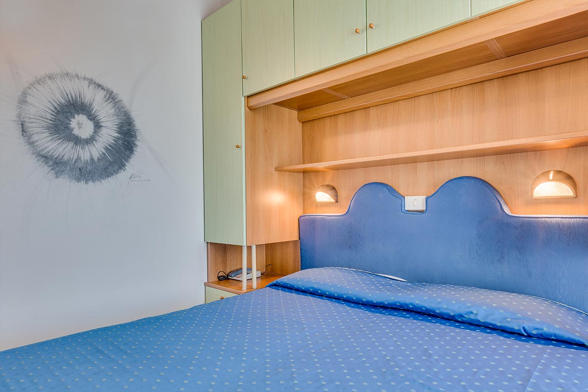 Elegance Family (EN)